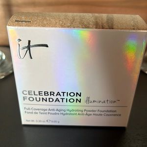 New! it Cosmetics Celebration Foundation Illumination in Medium.